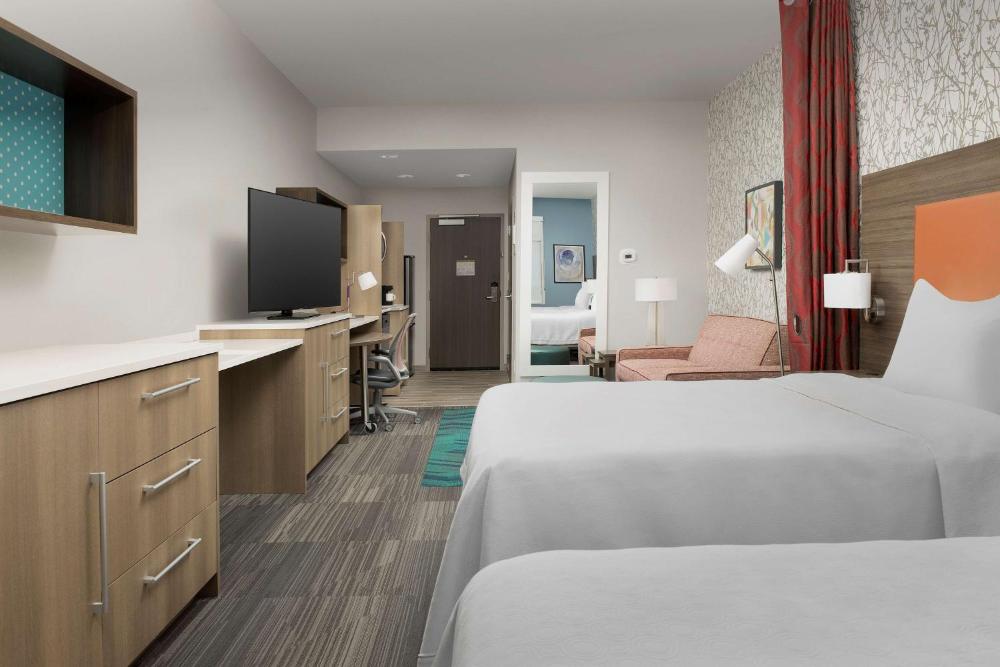 Studio Suite with Two Queen Beds - Hearing Access/Non-Smoking interior